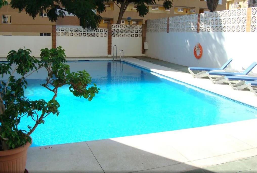 Apartamento En La Carihuela トレモリノス エクステリア 写真